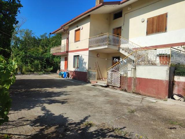 Appartamento in vendita a Montefredane, Campania