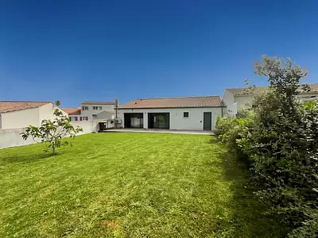 Maison vente à Saintes, Arces