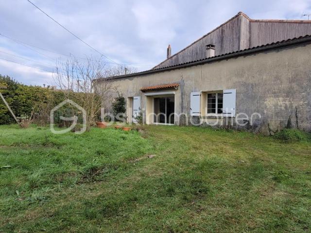 Maison vente à Saintes, Arces