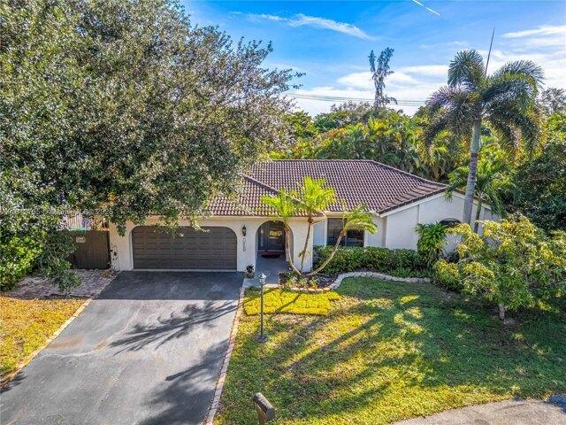 House for sale in Davie, Florida