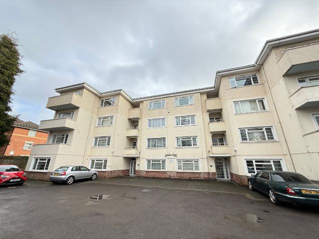 Apartment for rent in Banister's Park, City Of Southampton