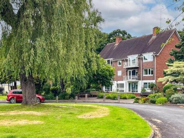 House for sale in Cliff Hill, Green Close