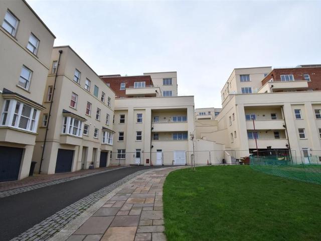Apartment for rent in St Leonards Green, Guestling Green