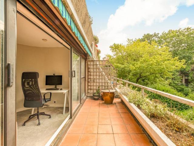 Apartment for rent in Paddington, Greater London