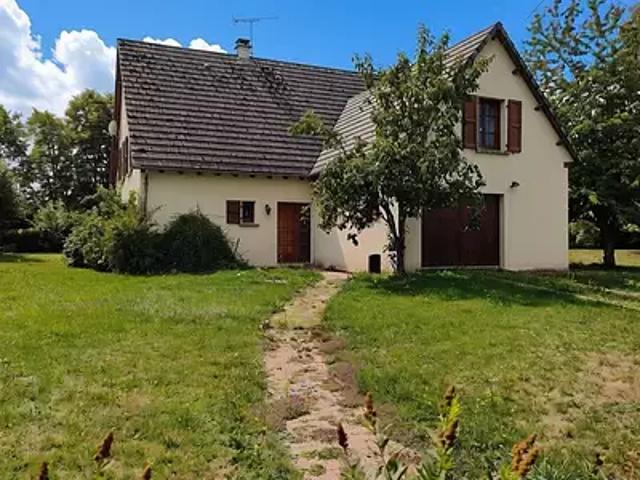 Maison vente à Arches, Cantal