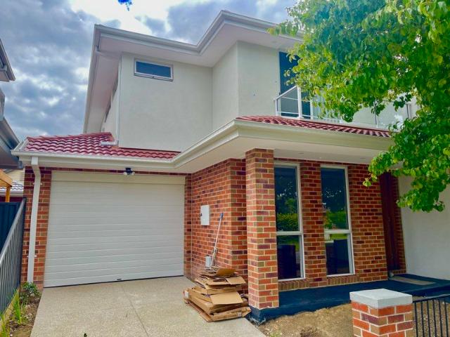 Townhouse for rent in Camerons Creek, Victoria