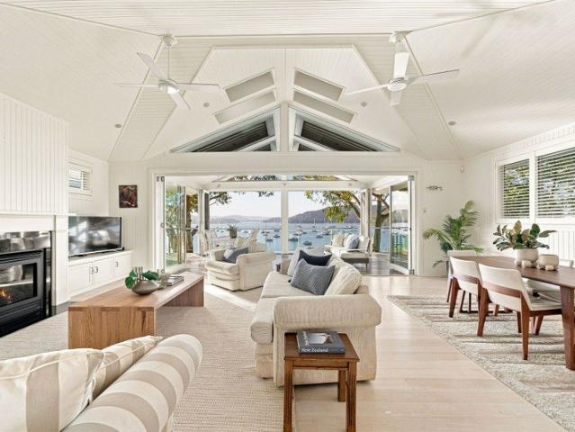House for sale in Hardys Bay, New South Wales