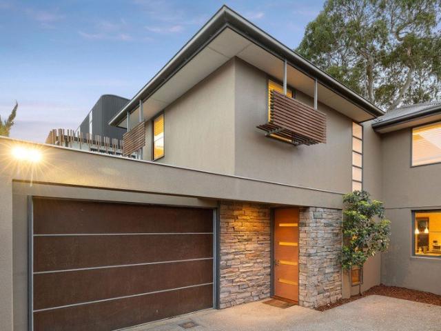 Townhouse for sale in Camerons Creek, Victoria