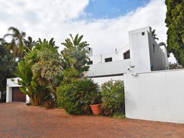 Townhouse for rent in Sandton