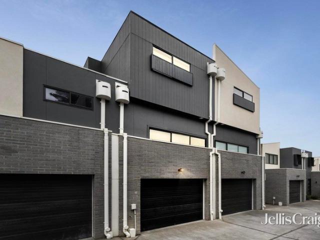 Townhouse for sale in Camerons Creek, Victoria