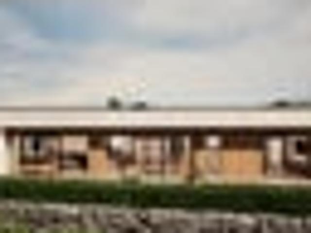 House for sale in Chaslands, Canterbury