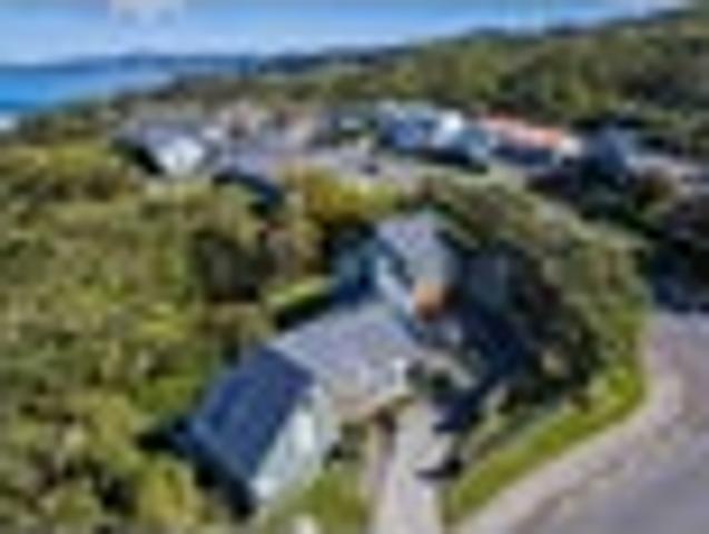 House for sale in Days Bay, Wellington