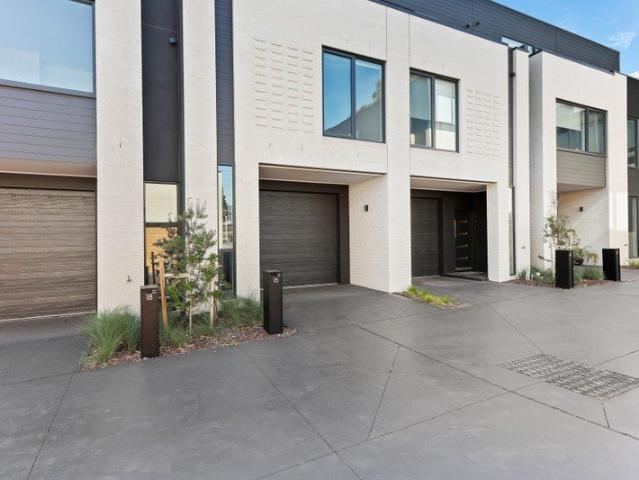 Townhouse for rent in Camerons Creek, Victoria