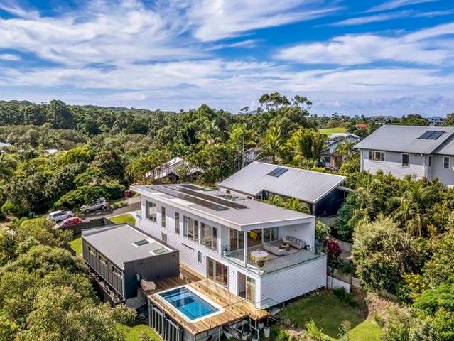 House for sale in Suffolk Park