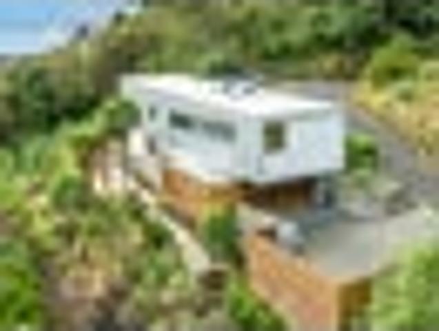 House for sale in Chaslands, Canterbury