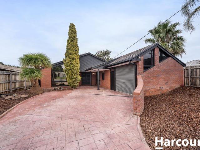 House for sale in Kingston Gardens, Melbourne