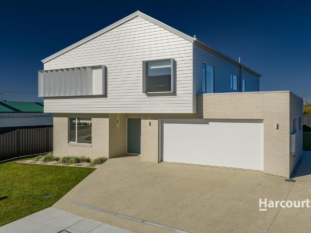 House for sale in Sulphur Creek, Tasmania