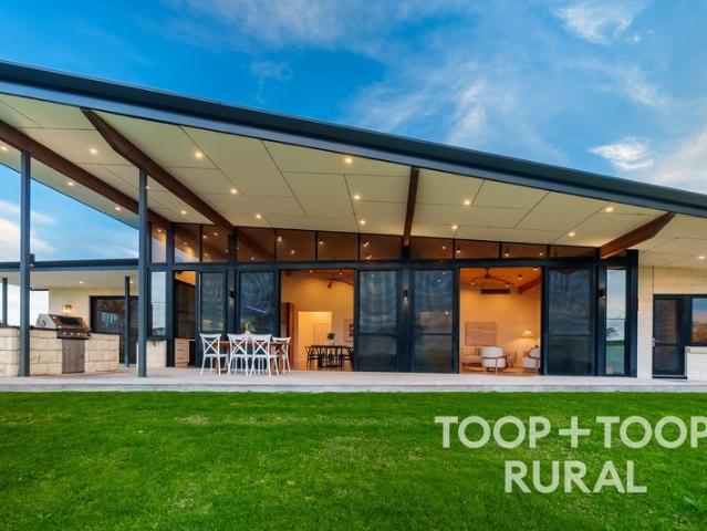 Cottage for sale in Pewsey Vale, South Australia