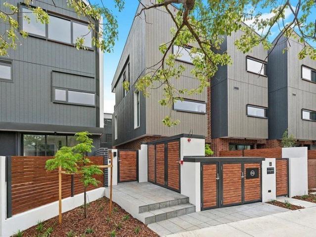 Townhouse for sale in Camerons Creek, Victoria