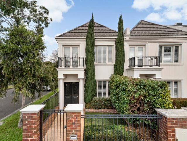 Townhouse for sale in Camerons Creek, Victoria