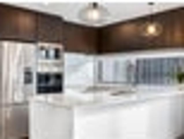 House for sale in Chaslands, Canterbury