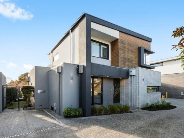 Townhouse for sale in Camerons Creek, Victoria