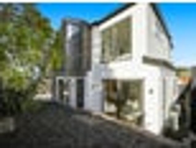 House for sale in Wairau Valley