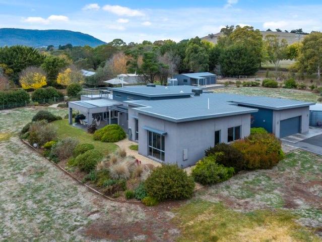 House for sale in Woodend, Victoria