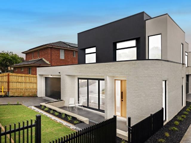 Townhouse for sale in Camerons Creek, Victoria