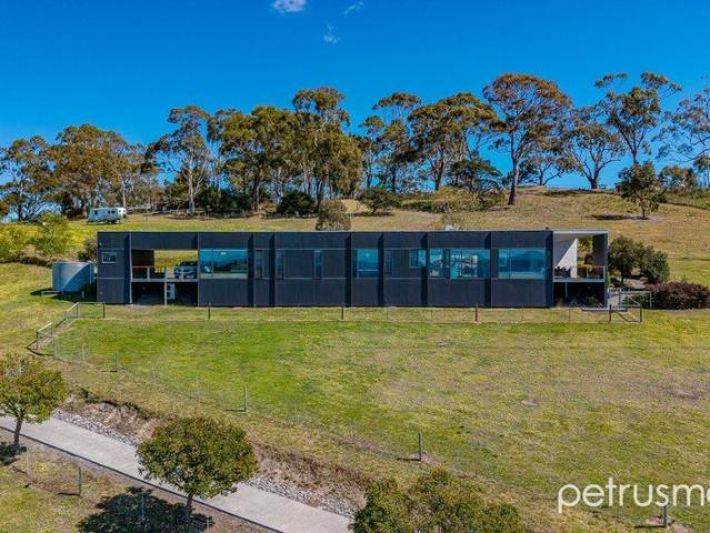 House for sale in Lauderdale, Sandford