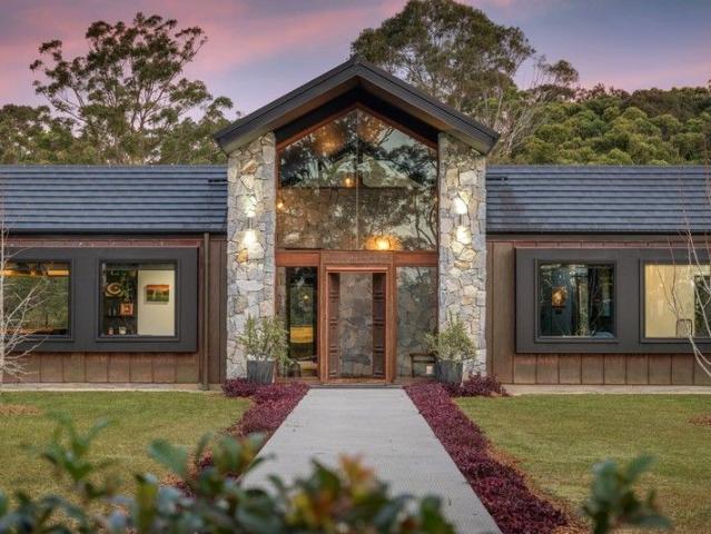 Cottage for sale in Rawdon Island, New South Wales