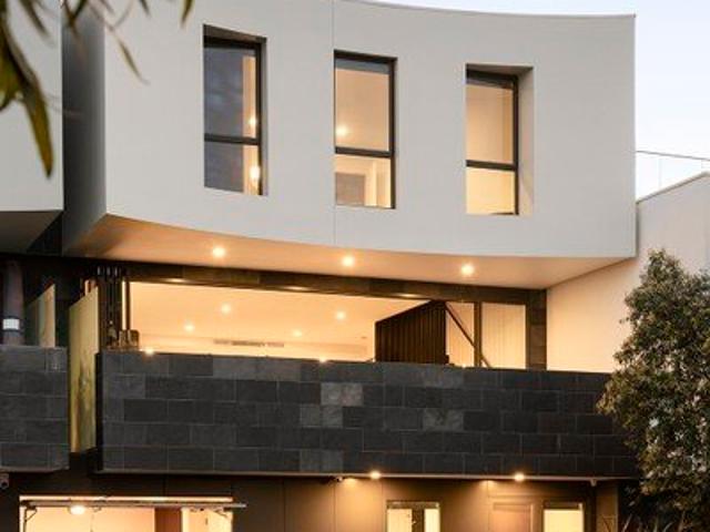 House for rent in Beacon Cove, Melbourne