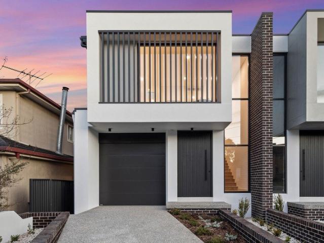 Duplex for rent in Sydney, New South Wales