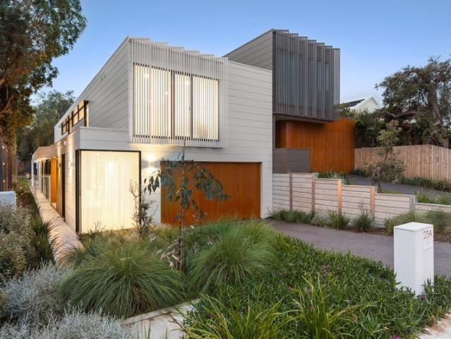 Townhouse for sale in Beaumaris, Melbourne