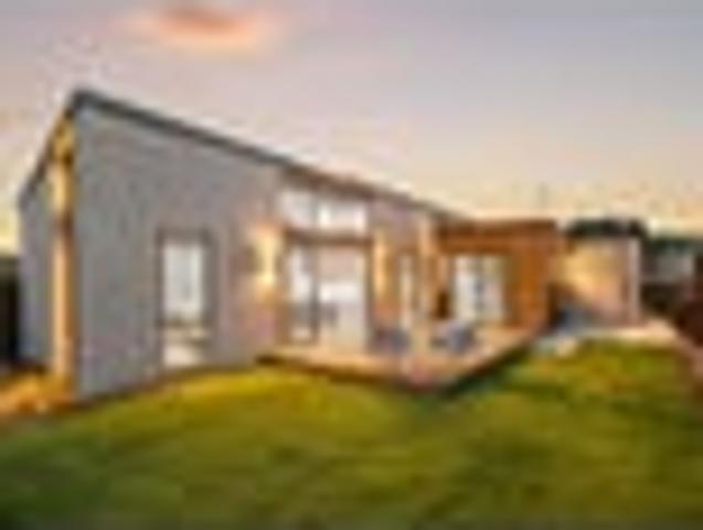 House for sale in Chaslands, Canterbury