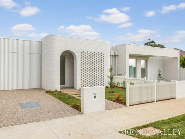 Cottage for sale in Camerons Creek, Victoria