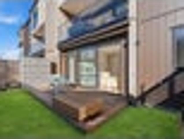 Townhouse for sale in Takapuna