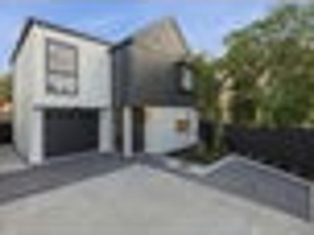 House for sale in Wairau Valley