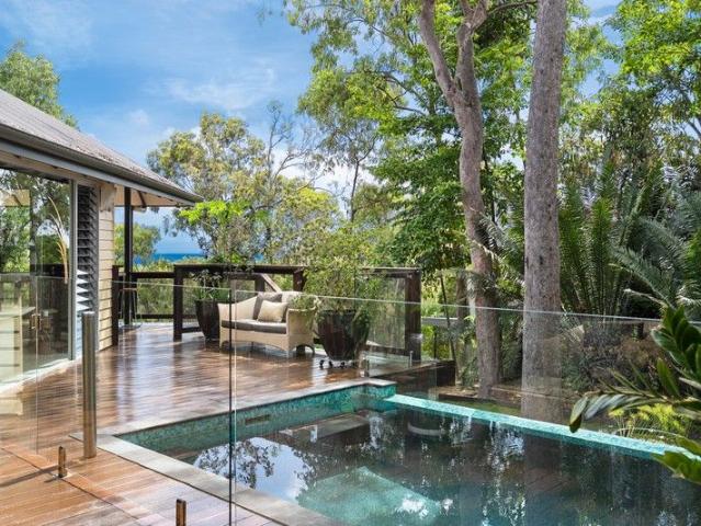 House for sale in Kewarra Beach, Queensland