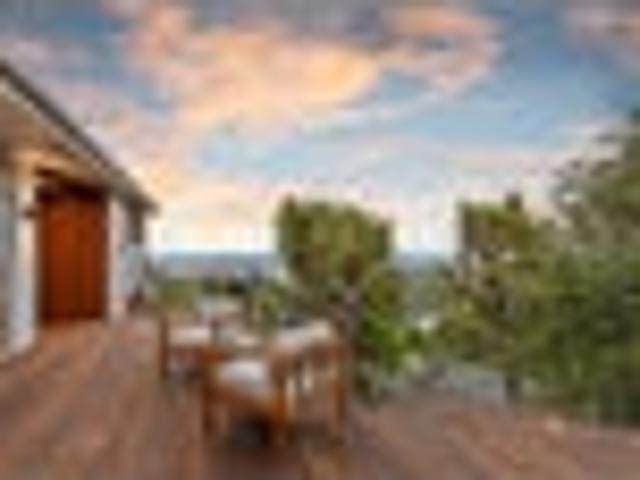 House for sale in Chaslands, Canterbury