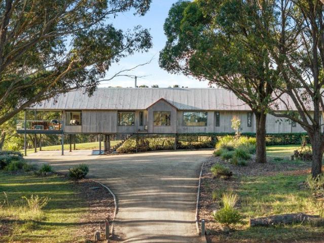 Cottage for sale in Brayton, New South Wales