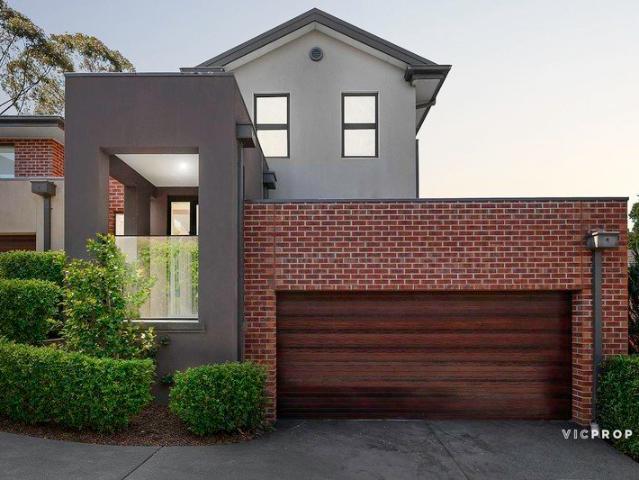 Townhouse for sale in Doncaster East, Melbourne