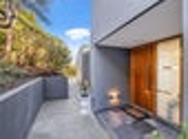 House for sale in Chaslands, Canterbury