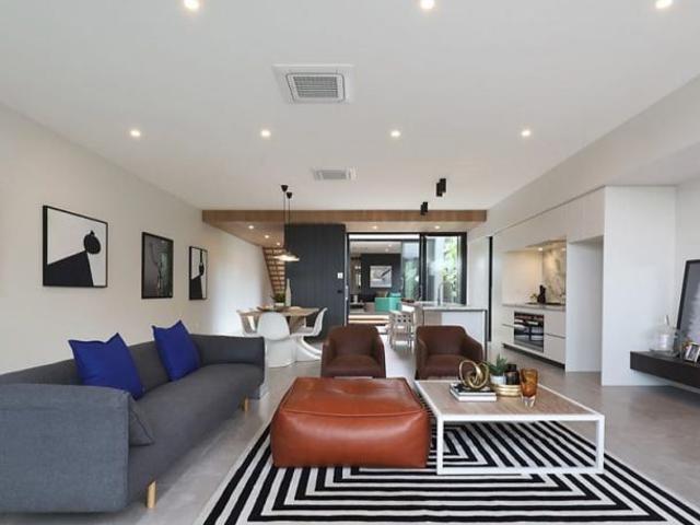 Townhouse for rent in Hampton, Melbourne