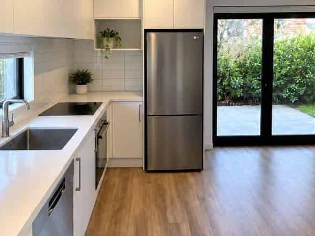 Townhouse for rent in Richmond, Linwood-Central-Heathcote Community