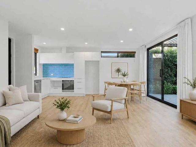 Townhouse for rent in Whangaparaoa