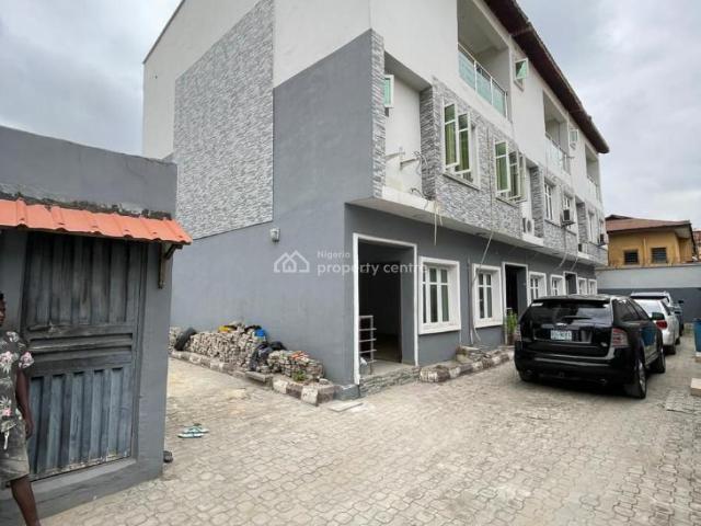 Detached house for sale in Surulere , Surulere