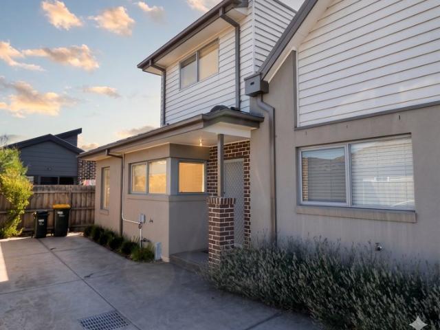 Townhouse for rent in Camerons Creek, Victoria