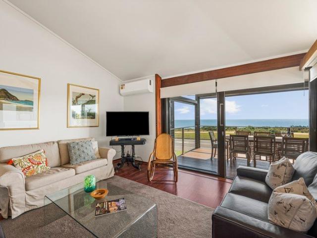 House for sale in Aldinga Beach, Adelaide