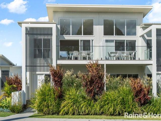 Townhouse for sale in Ulladulla, New South Wales